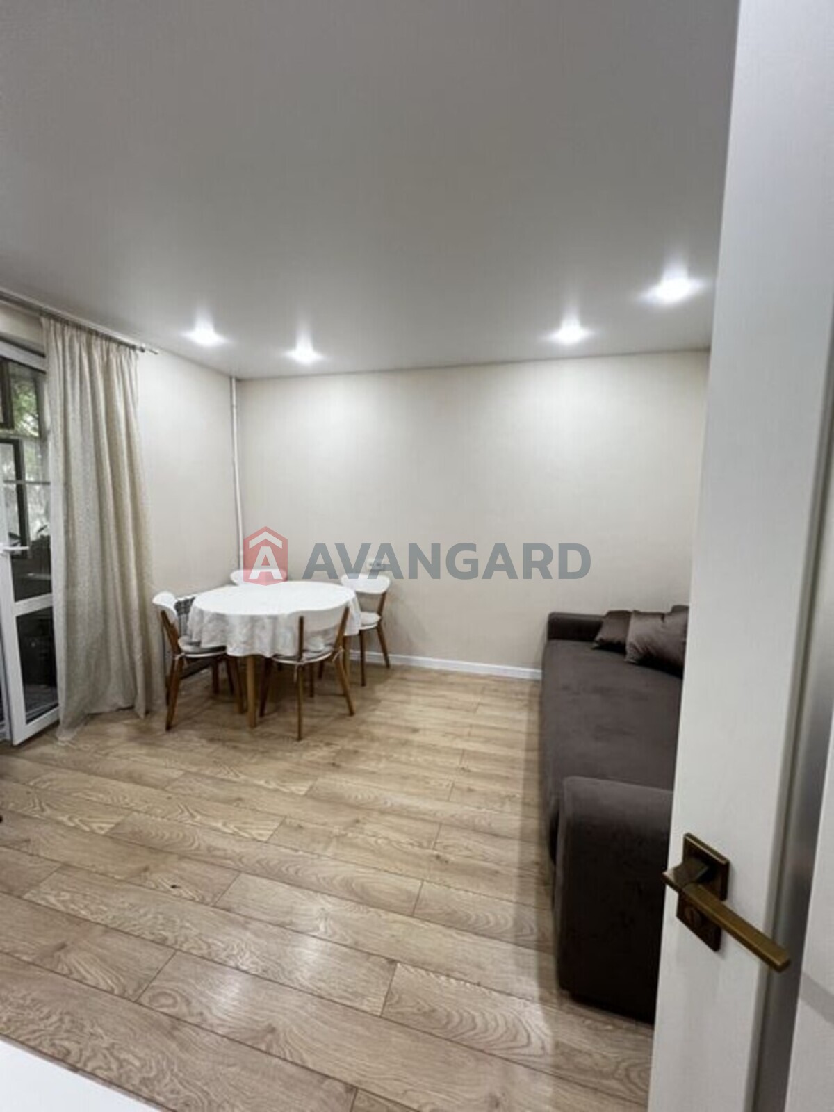 2 . , 50/-/6 . ., 2/2   4