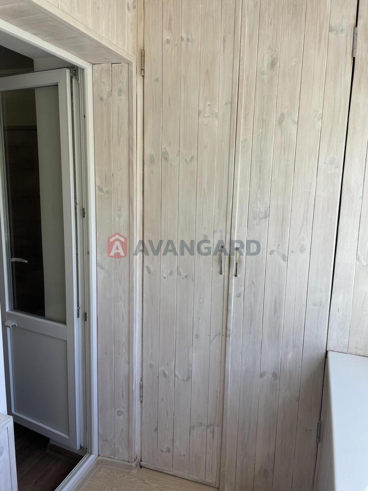 1 ��. ��������, 37/18/6 ��. �., 4/9 ������ ���� 4