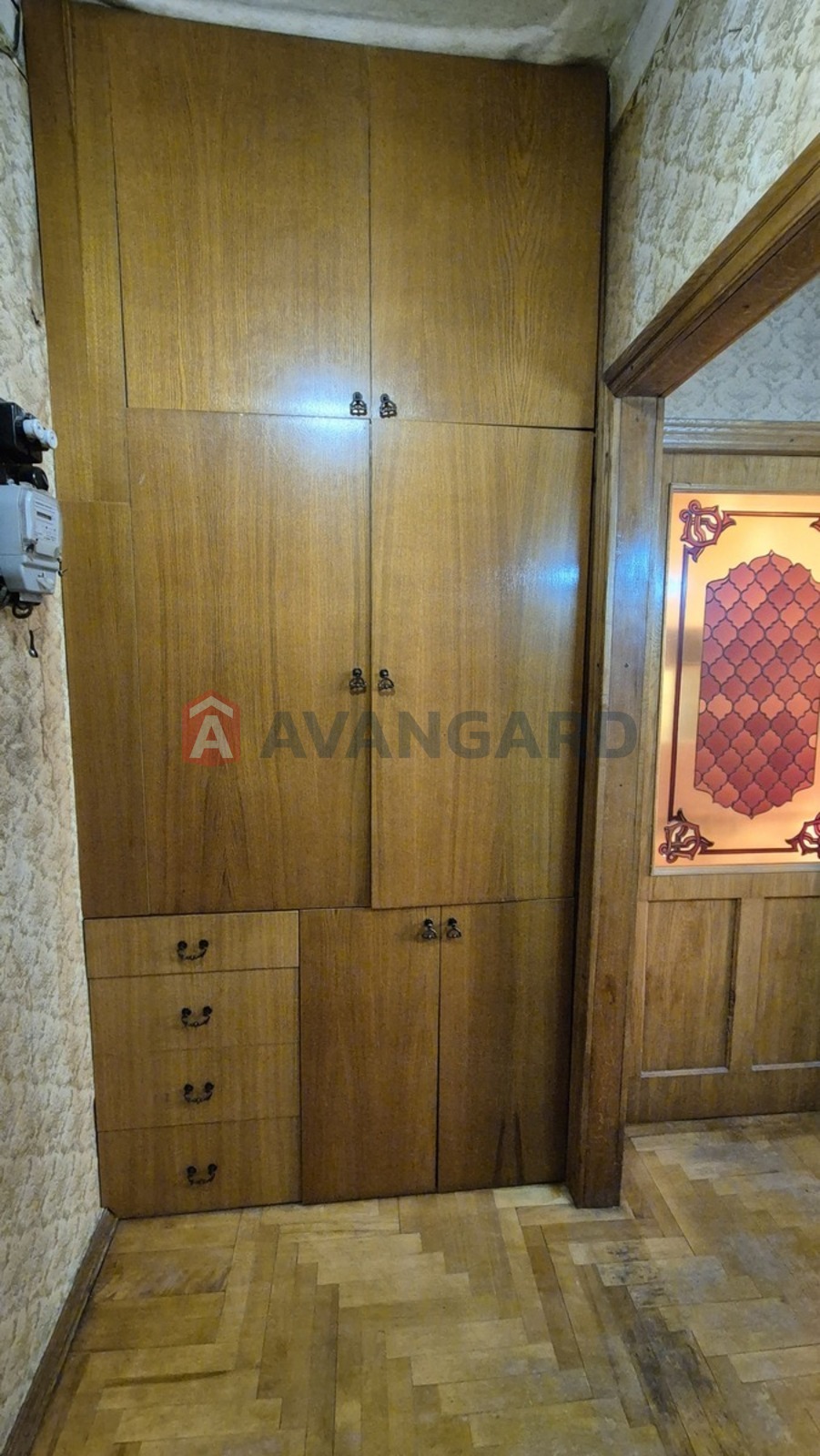 2 ��. ��������, 44/31/6 ��. �., 3/5 ������ ���� 13