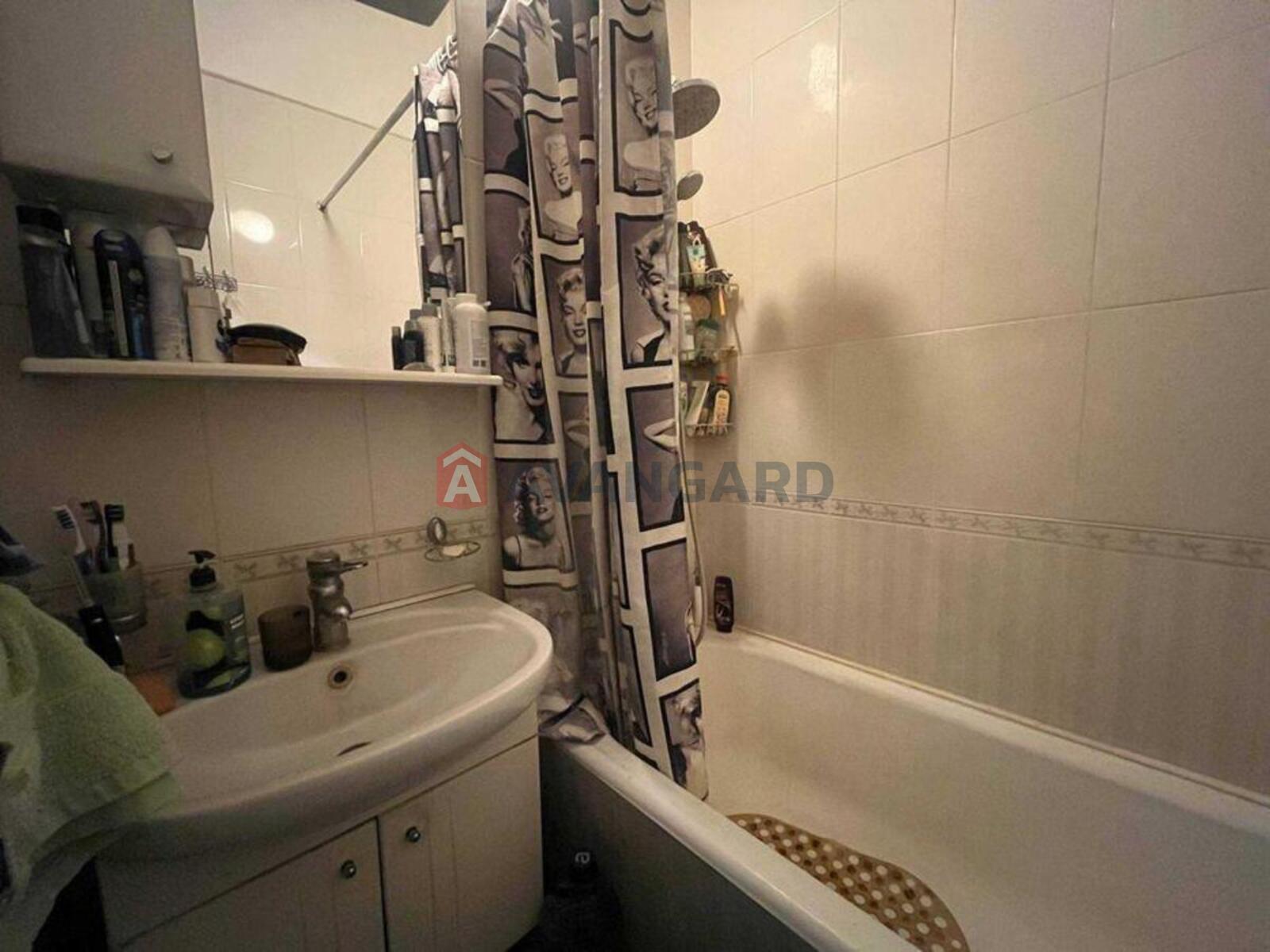 4 ��. ��������, 140/-/12 ��. �., 4/4 ������ ���� 16