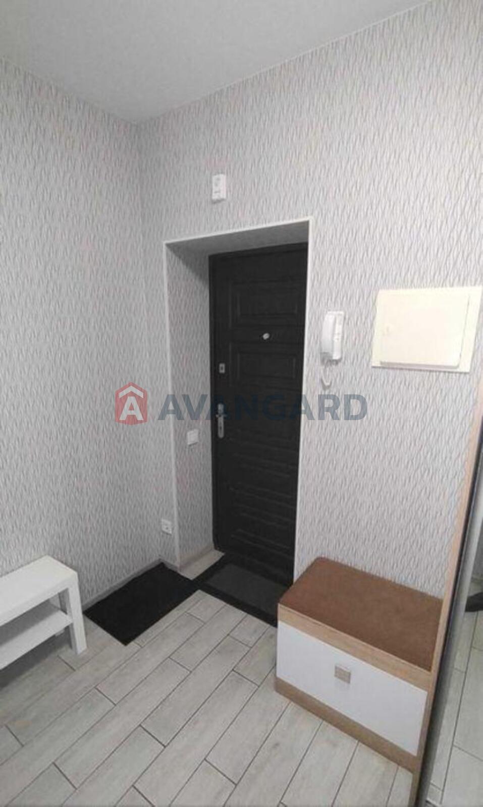 1 ��. ��������, 35/-/8 ��. �., 3/4 ������ ���� 7