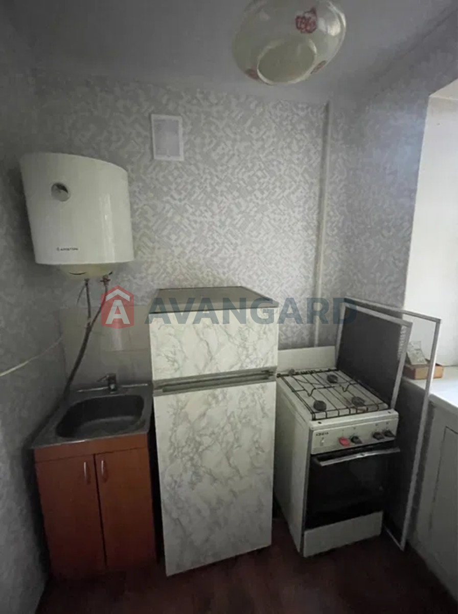 1 ��. ��������, 20/-/5 ��. �., 2/9 ������ ���� 4