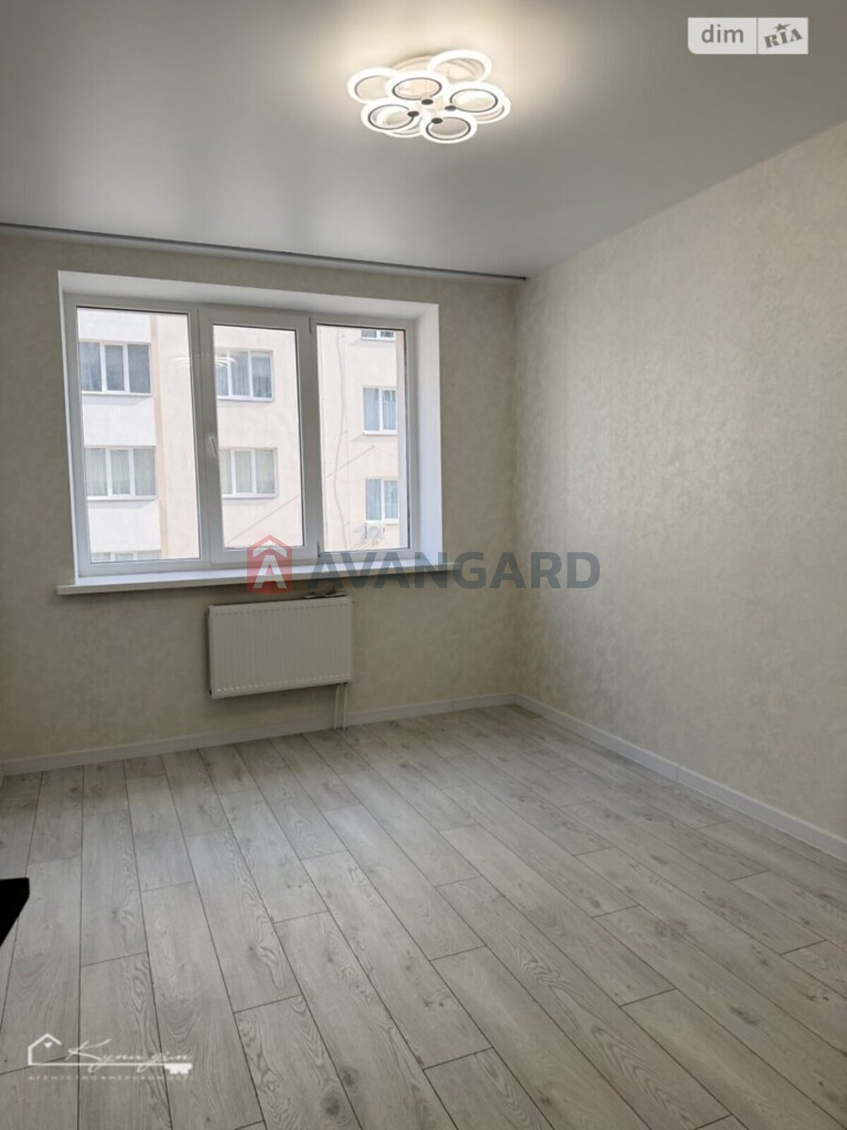 2 ��. ��������, 68/32/18 ��. �., 6/10 ������ ���� 16