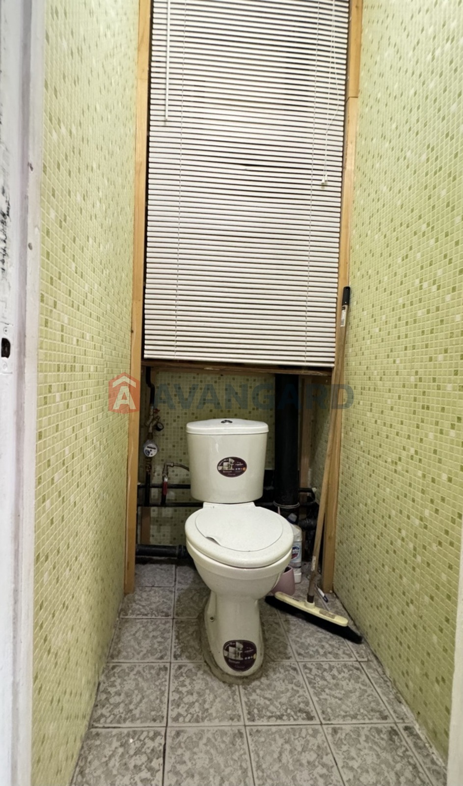 1 ��. ��������, 40/18/8 ��. �., 11/17 ������ ���� 8