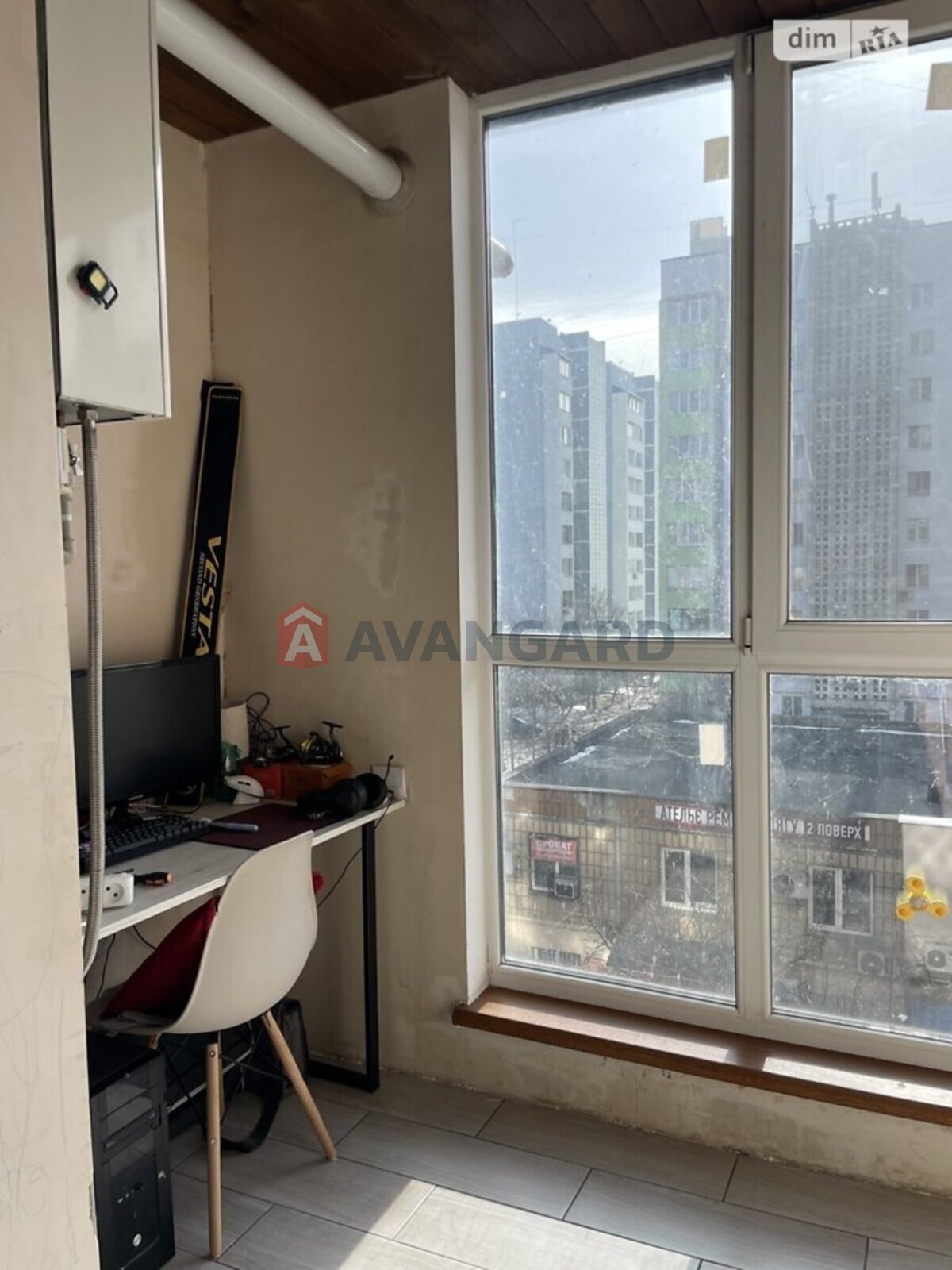 1 ����. ��������, 43/17/11 ��. �., 4/12 ���� ���� 12