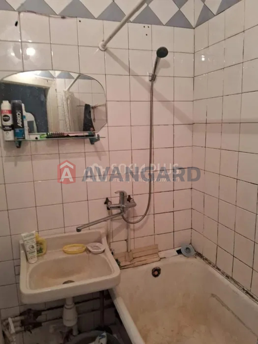 2 . , 46/-/7 . ., 3/5   8