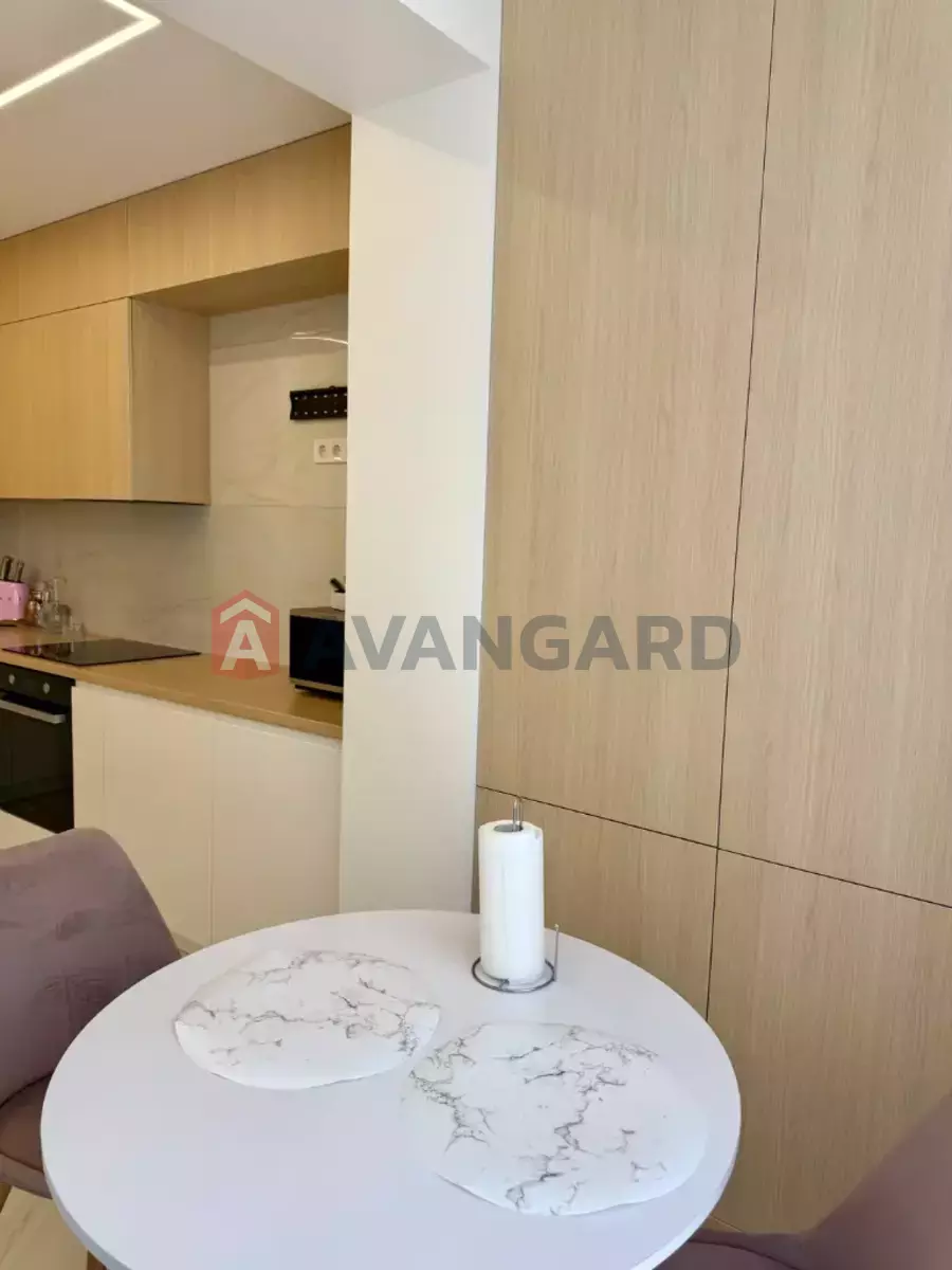 1 ����. ��������, 49/28/15 ��. �., 10/12 ���� ���� 13