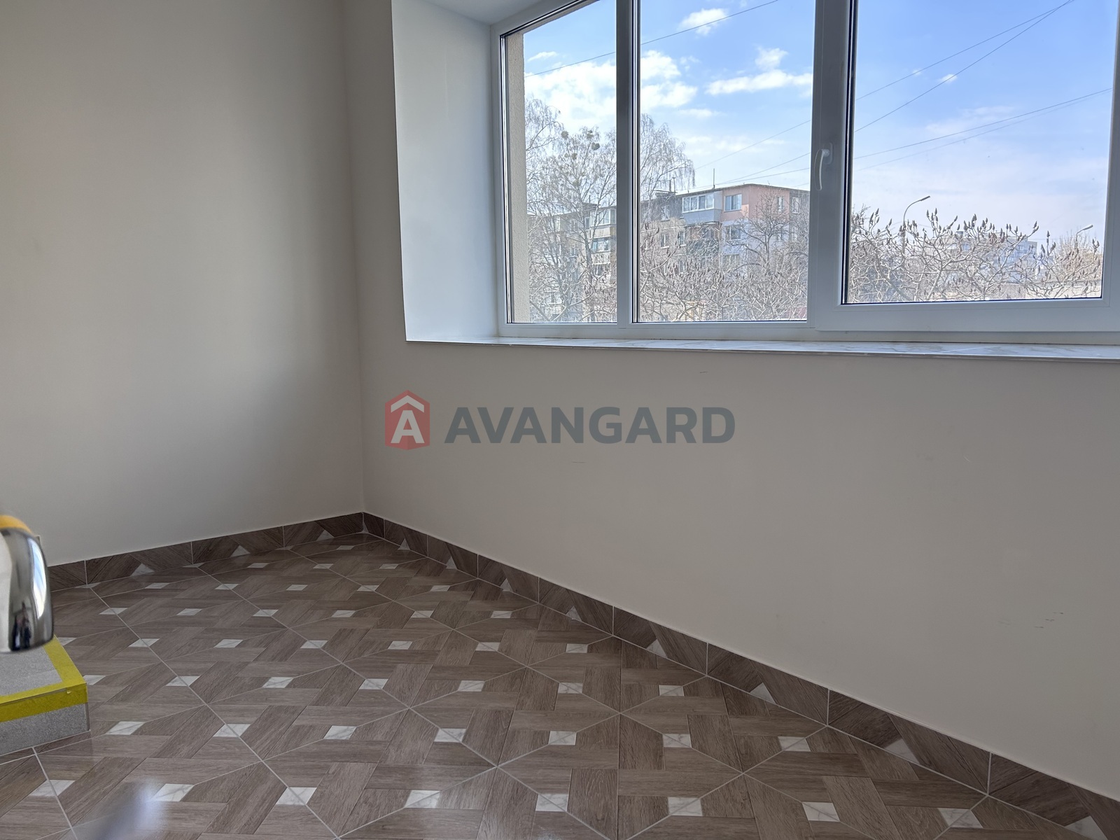 1 ����. ��������, 39,2/-/6,2 ��. �., 6/9 ���� ���� 6