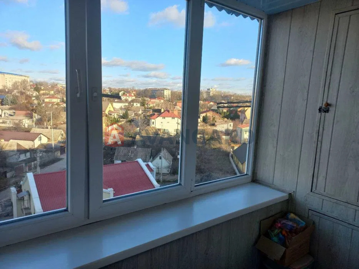 3 ��. ��������, 68/-/8 ��. �., 8/9 ������ ���� 5