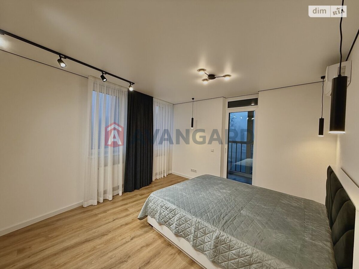 2 ����. ��������, 70/34/14 ��. �., 3/10 ���� ���� 10