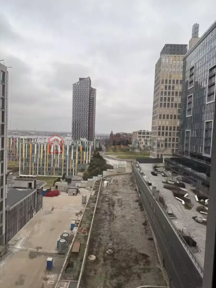 3 ��. ��������, 68/-/- ��. �., 10/15 ������ ���� 3