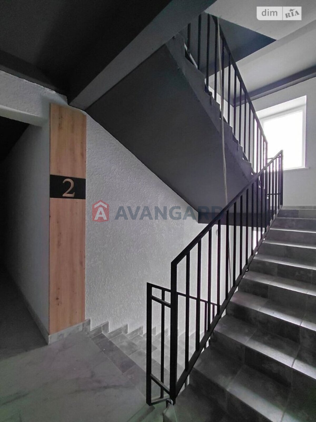 2 ��. ��������, 72/35/25 ��. �., 2/9 ������ ���� 12