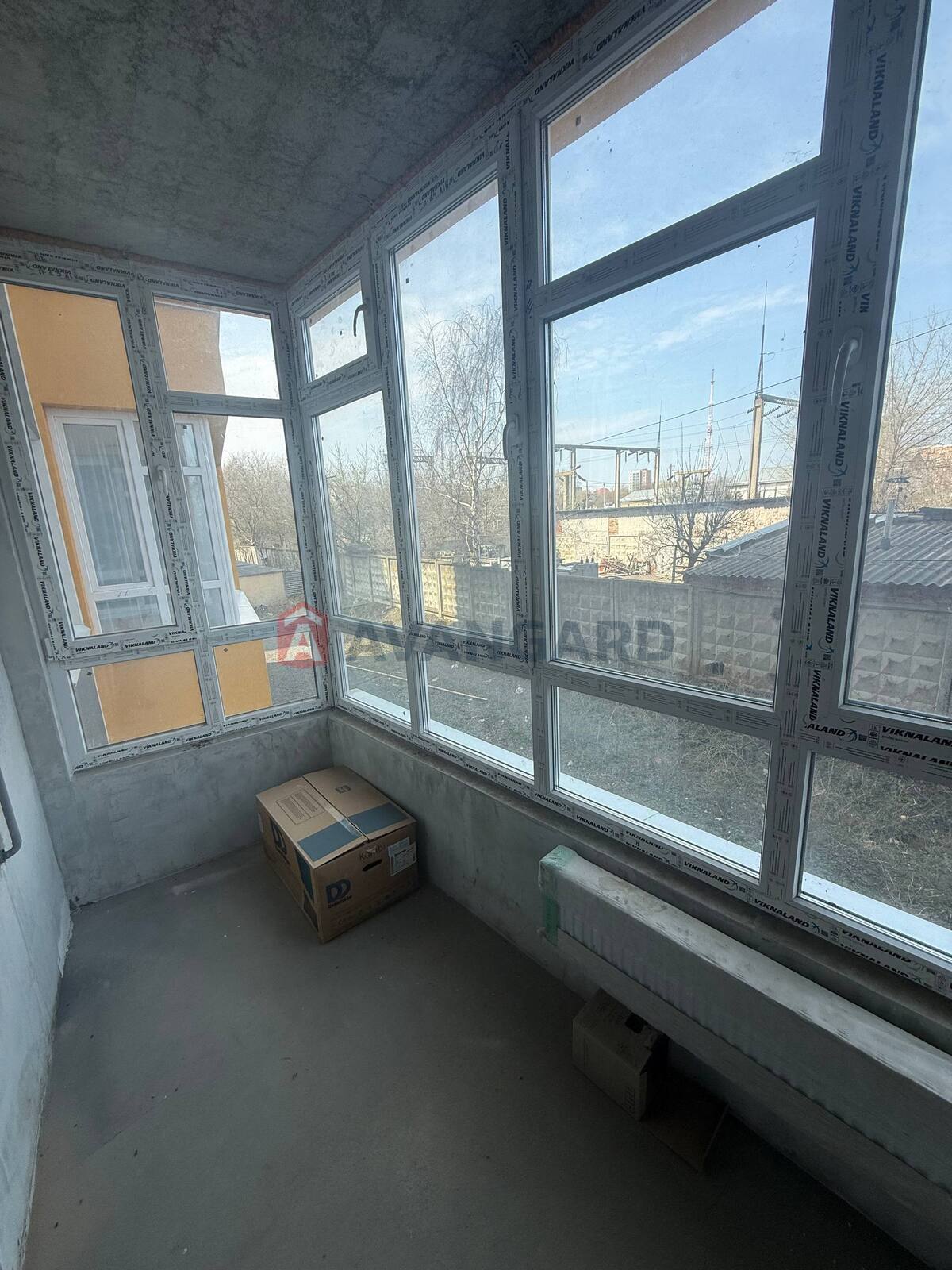 1 ����. ��������, 55/26.8/19.4 ��. �., 2/10 ���� ���� 15