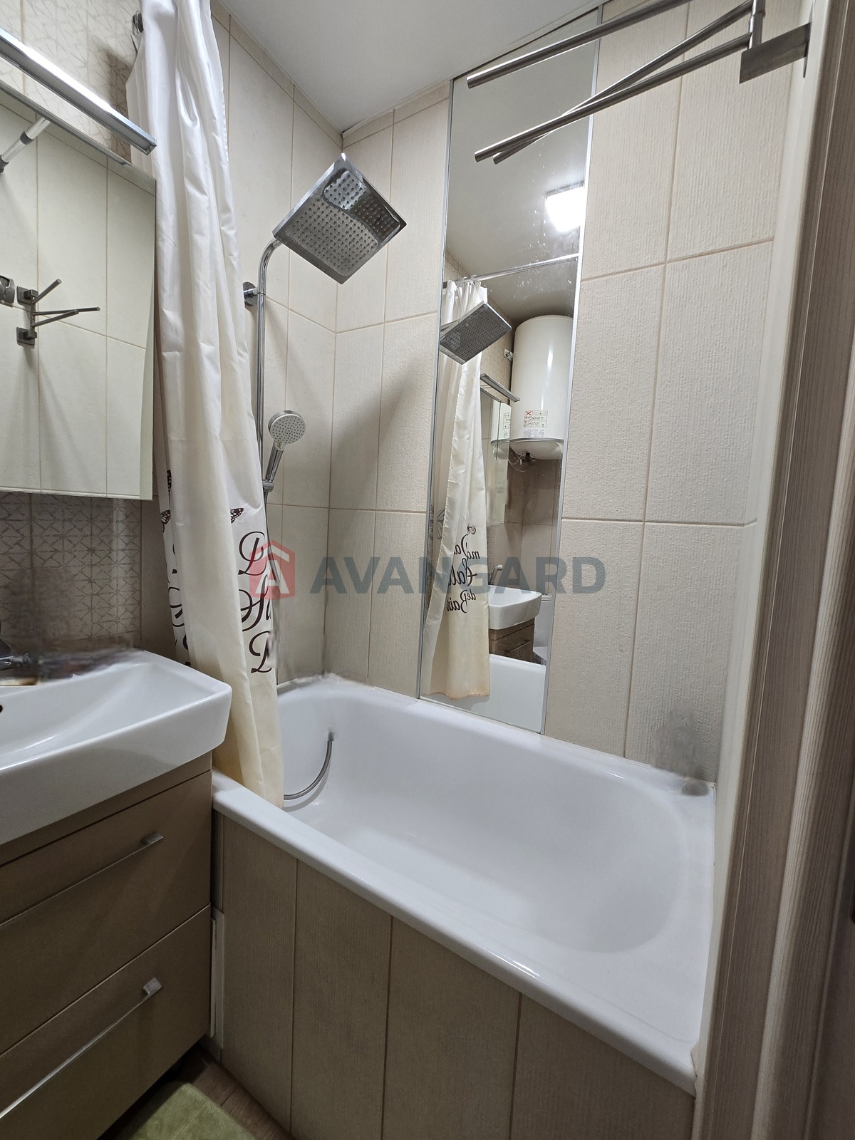 2 ��. ��������, 43.7/-/8 ��. �., 9/9 ������ ���� 6