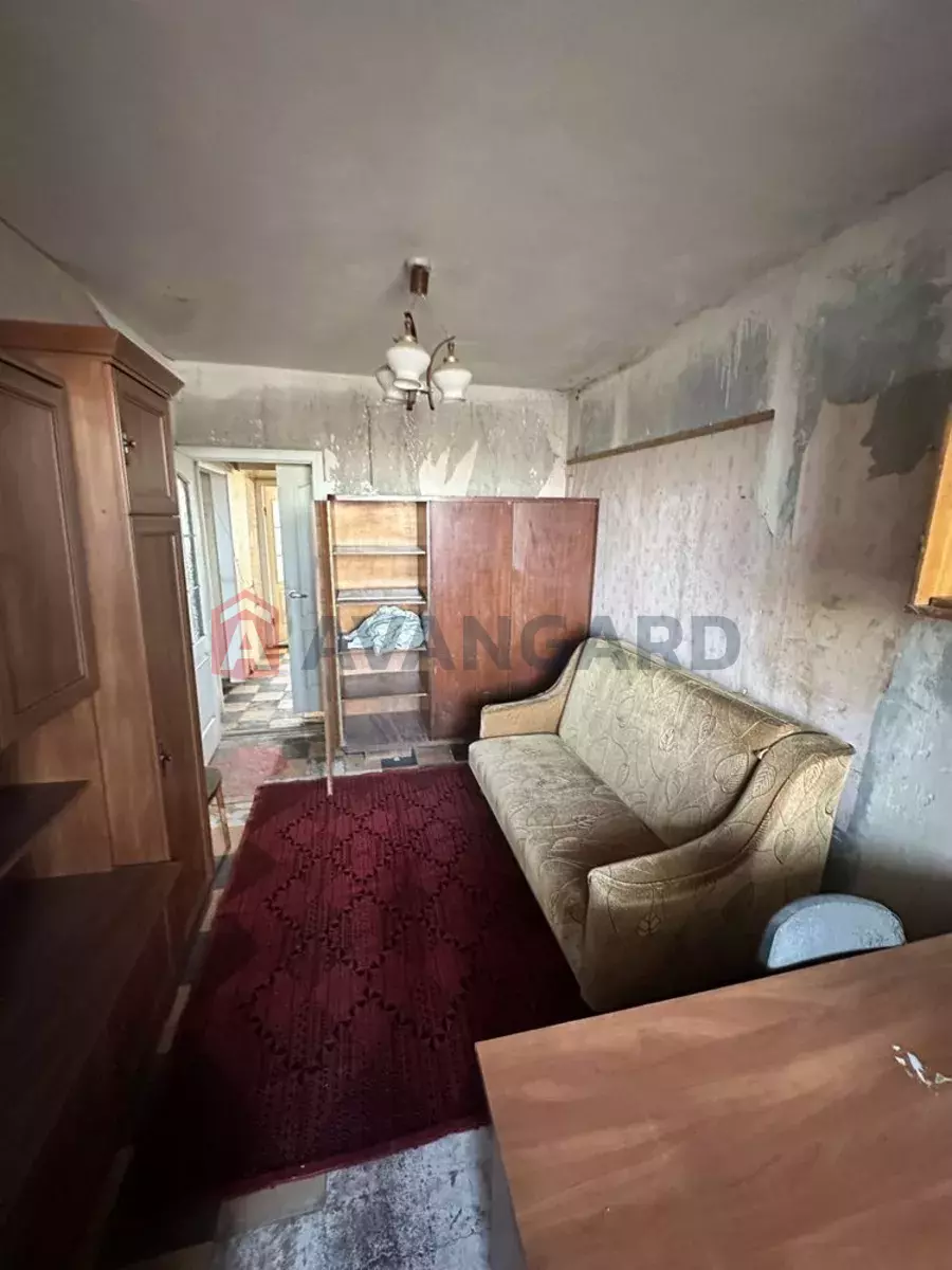 3 ����. ��������, 65/-/9 ��. �., 9/9 ���� ���� 8