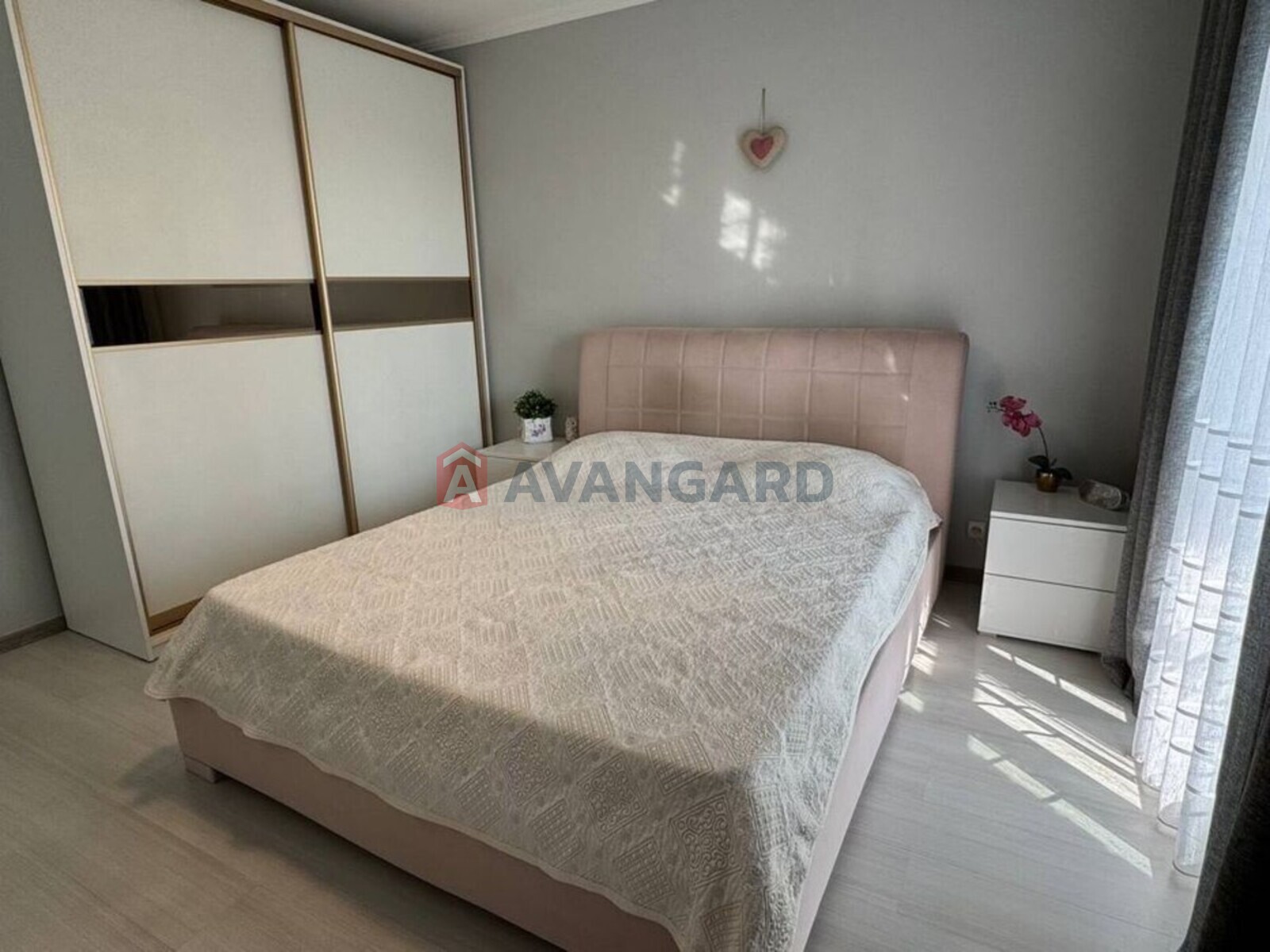 3 ��. ��������, 107/-/36 ��. �., 9/11 ������ ���� 13