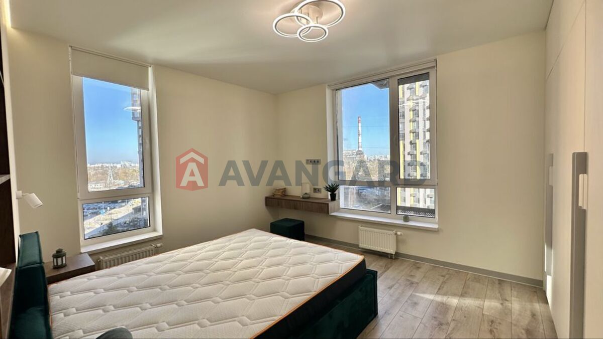 1 ��. ��������, 37/18/10 ��. �., 8/21 ������ ���� 18