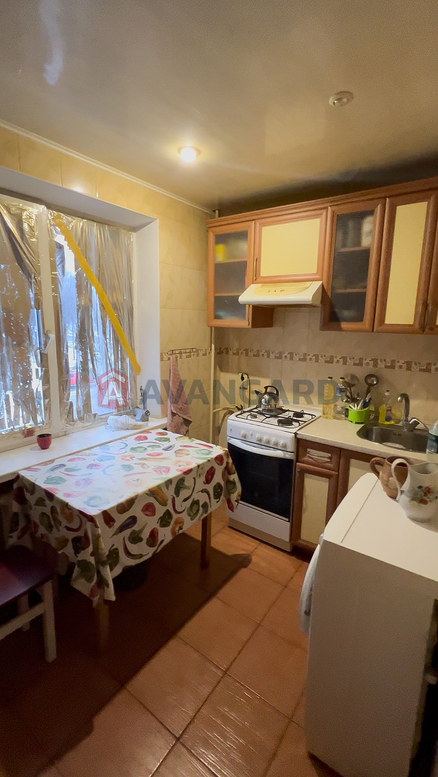 2 ��. ��������, 41/-/6 ��. �., 4/5 ������ ���� 4