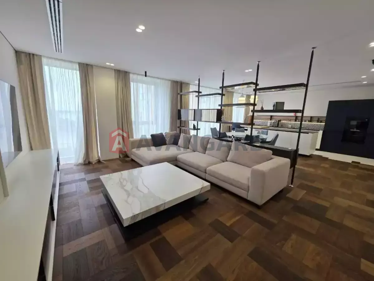 4 ��. ��������, 189/-/- ��. �., 5/7 ������ ���� 3