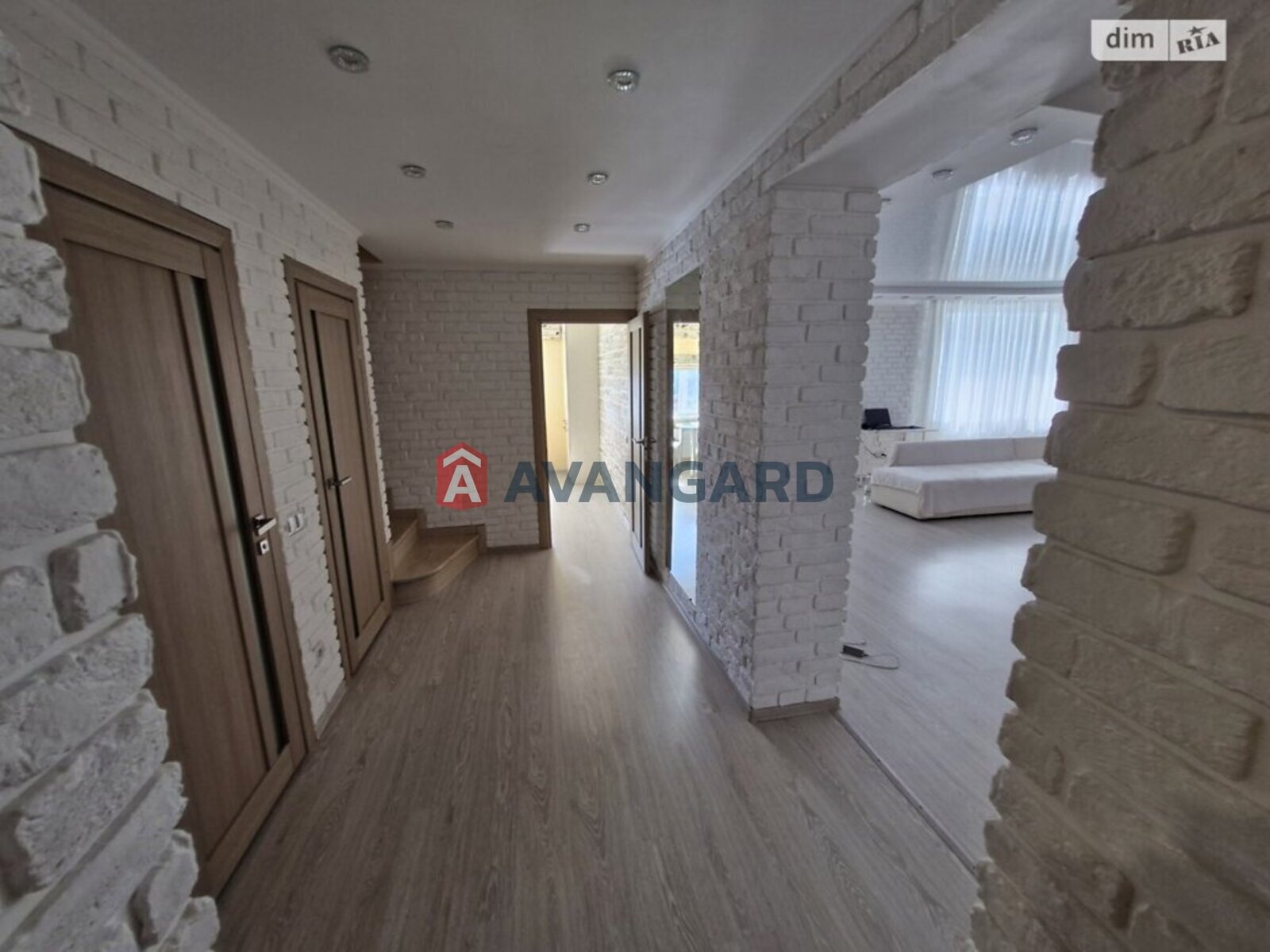 1 ��. ��������, 165/100/16 ��. �., 10/10 ������ ���� 12