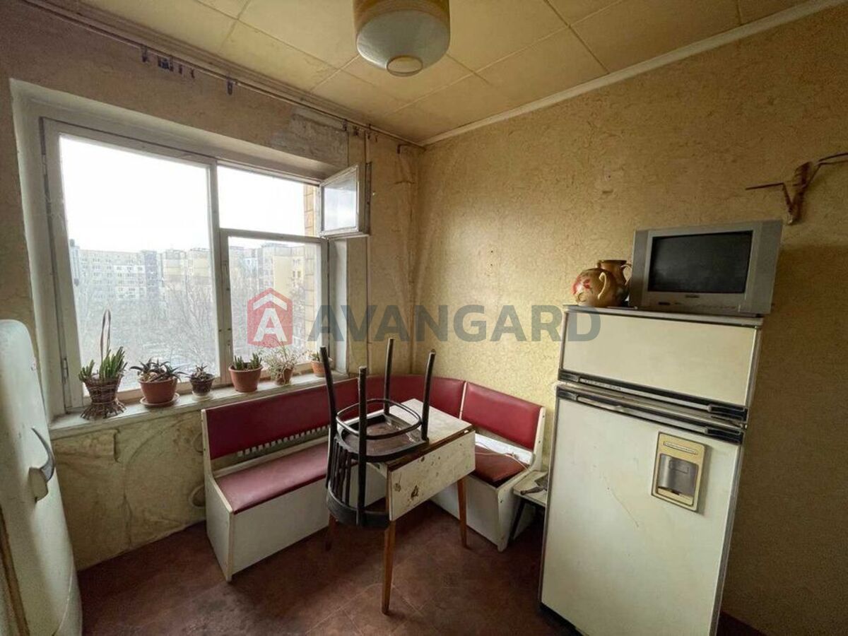 1 ��. ��������, 66/-/8 ��. �., 8/9 ������ ���� 2