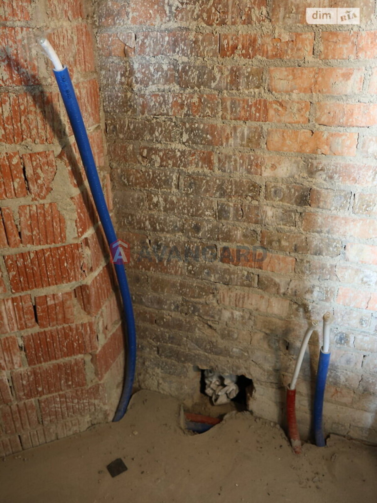 3 ����. ��������, 91/22/34 ��. �., 9/10 ���� ���� 9