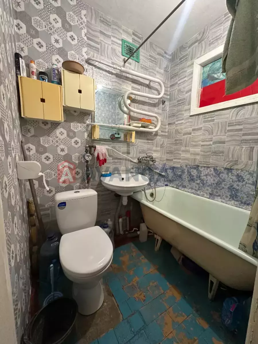 2 ��. ��������, 43/29/5 ��. �., 3/5 ������ ���� 8