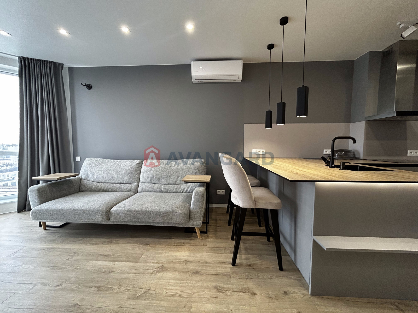 1 ��. ��������, 47/14/17 ��. �., 12/15 ������ ���� 3