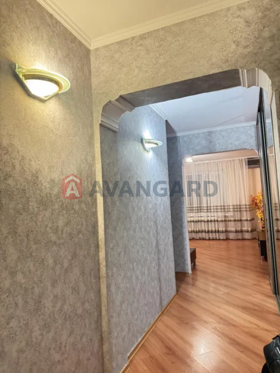 3 ��. ��������, 78/-/16 ��. �., 15/21 ������ ���� 18