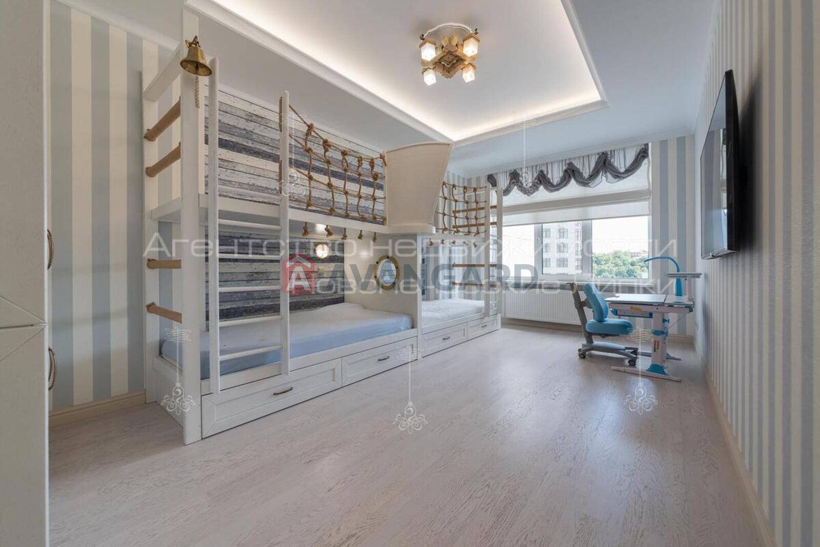 3 ��. ��������, 114/63/20 ��. �., 7/22 ������ ���� 21