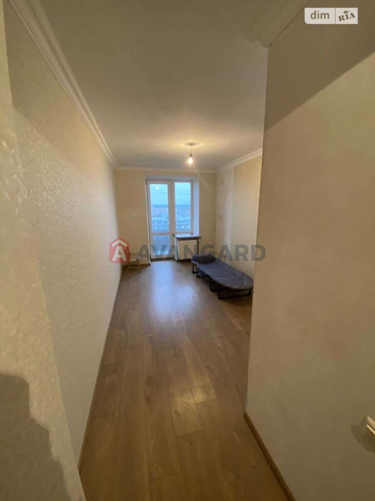 4 . , 75/-/11 . ., 10/10   4