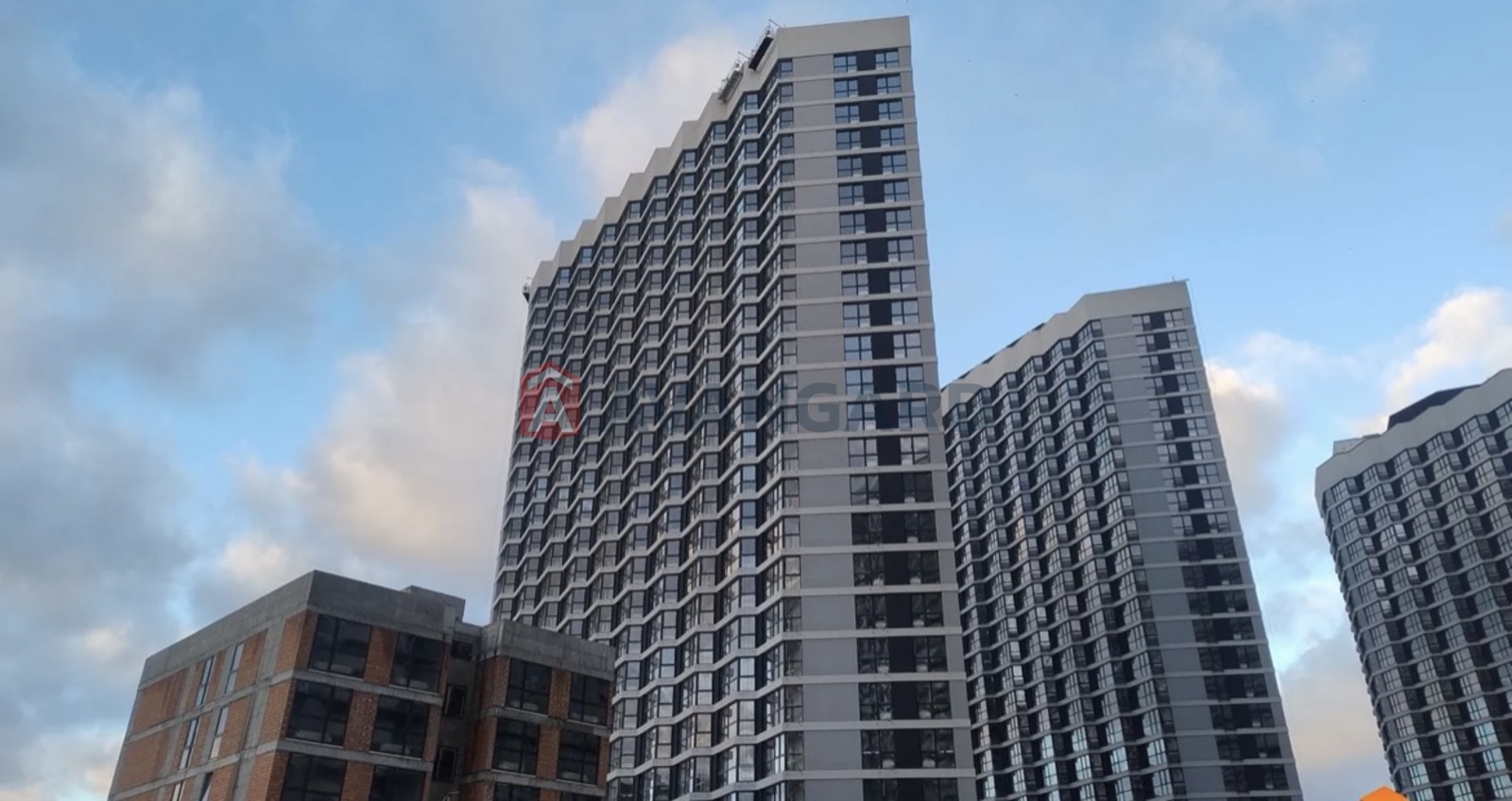 3 . , 93/-/24 . ., 24/25   7