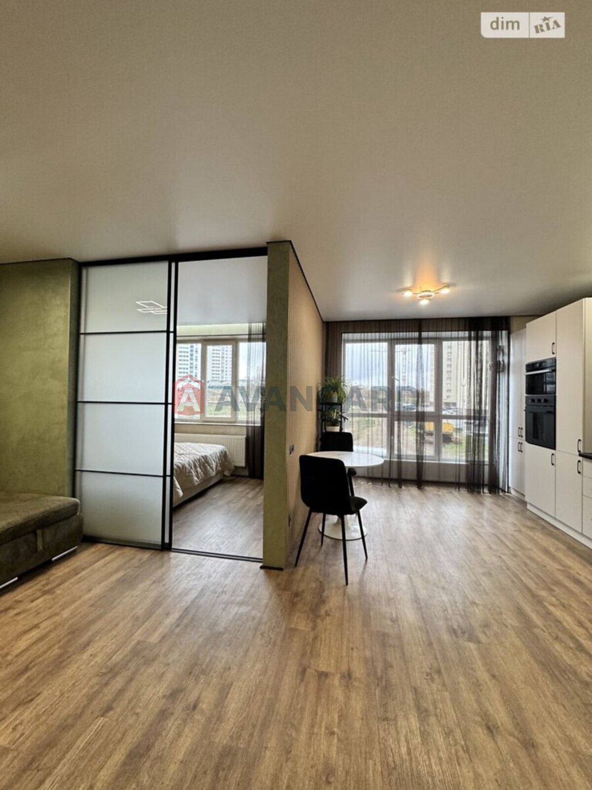 1 ��. ��������, 48/16/16 ��. �., 2/10 ������ ���� 17