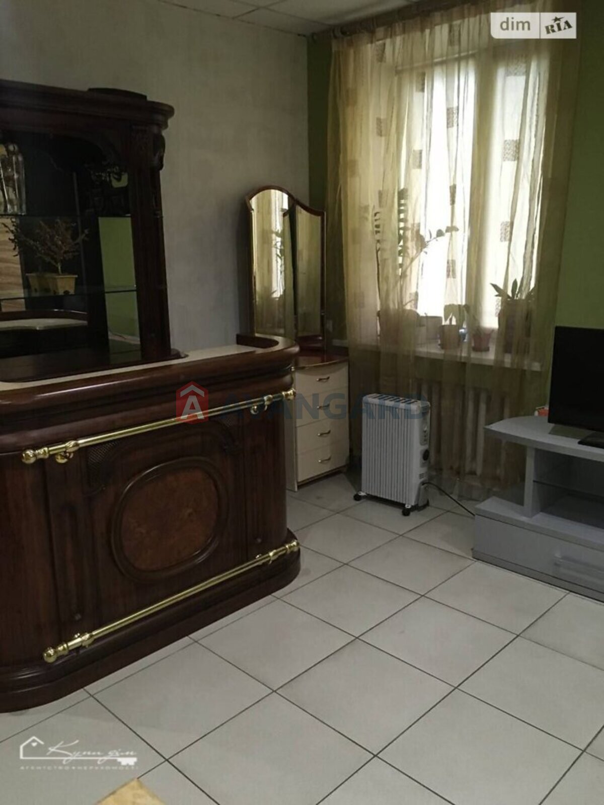 2 ��. ��������, 61/48/9 ��. �., 1/3 ������ ���� 5