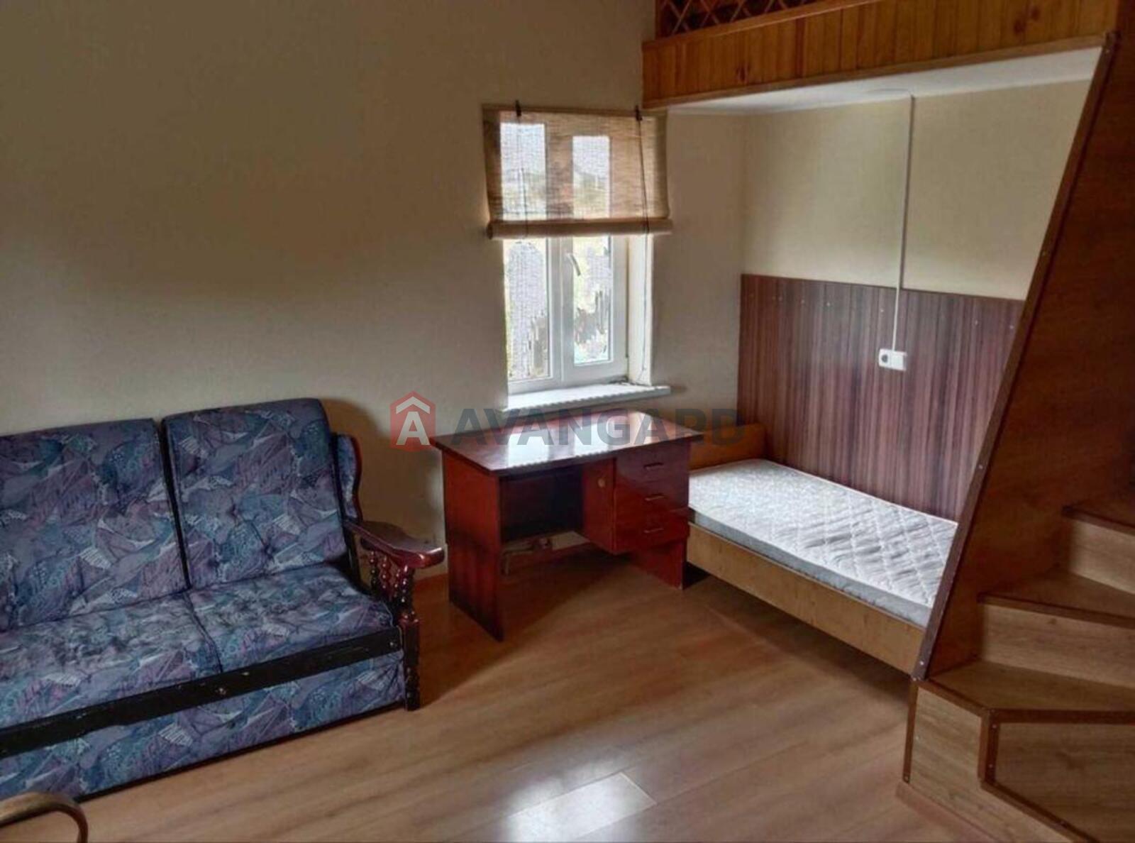 1 ��. ��������, 49/-/8 ��. �., 3/3 ������ ���� 1