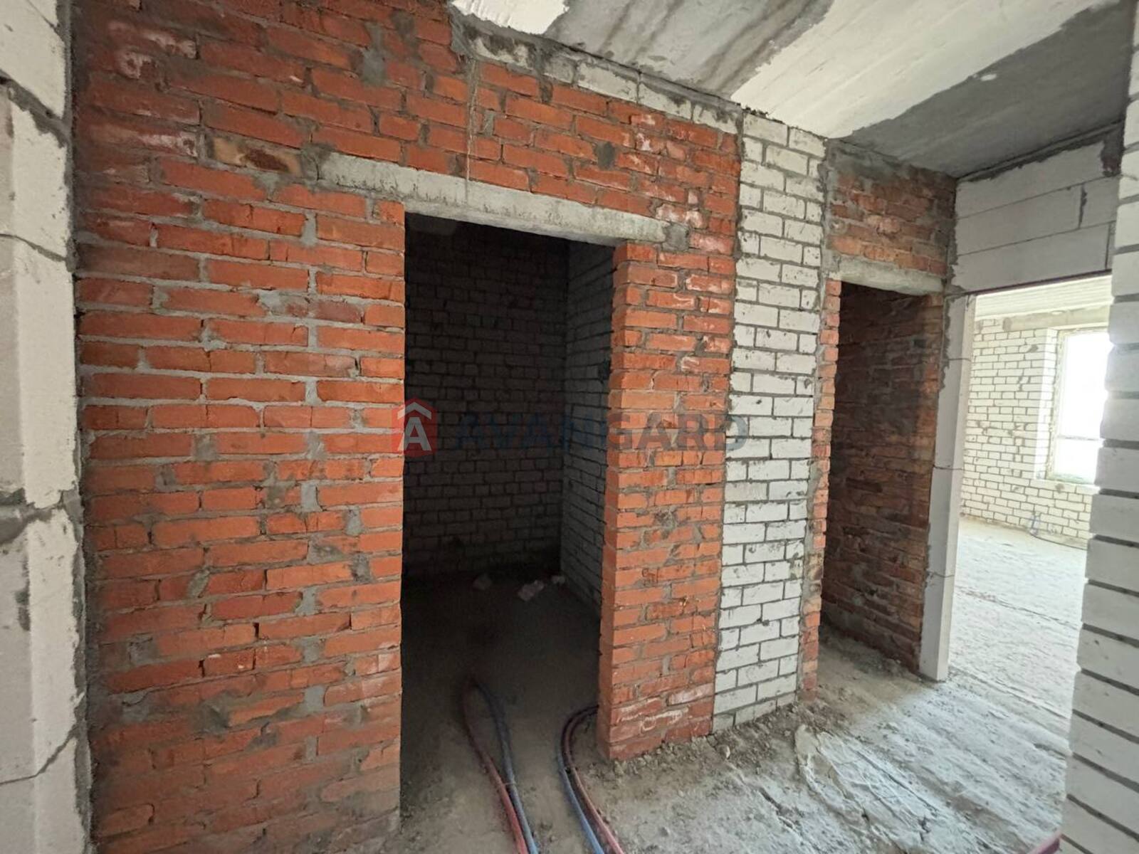 2 ��. ��������, 76/-/20 ��. �., 13/15 ������ ���� 10