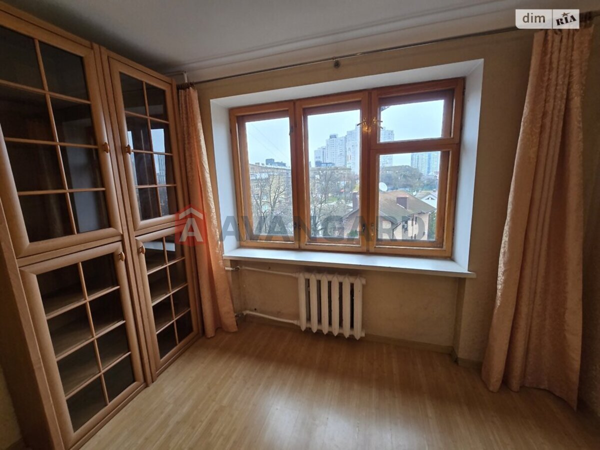 2 ��. ��������, 60/33/9 ��. �., 8/10 ������ ���� 9