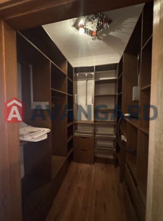 3 ����. ��������, 109/-/14 ��. �., 6/8 ���� ���� 7