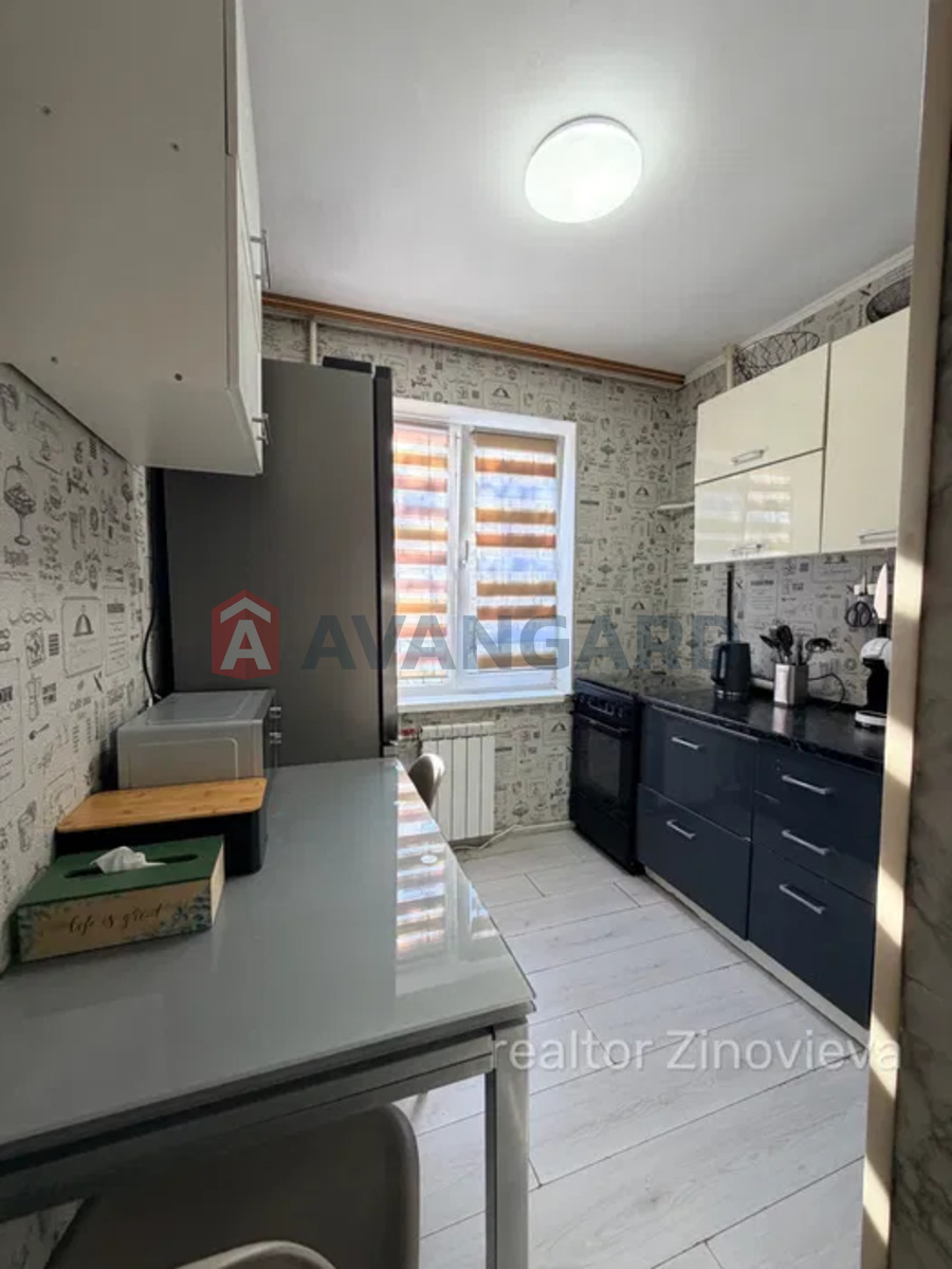 1 ��. ��������, 47/-/6 ��. �., 1/9 ������ ���� 6