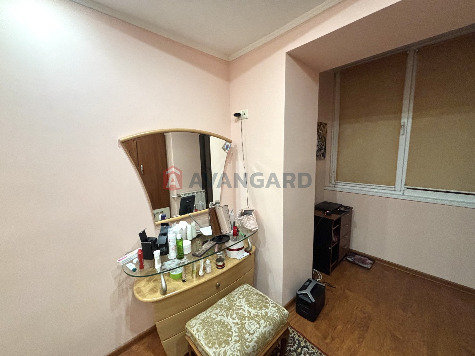 3 ����. ��������, 64,6/-/7 ��. �., 5/9 ���� ���� 11