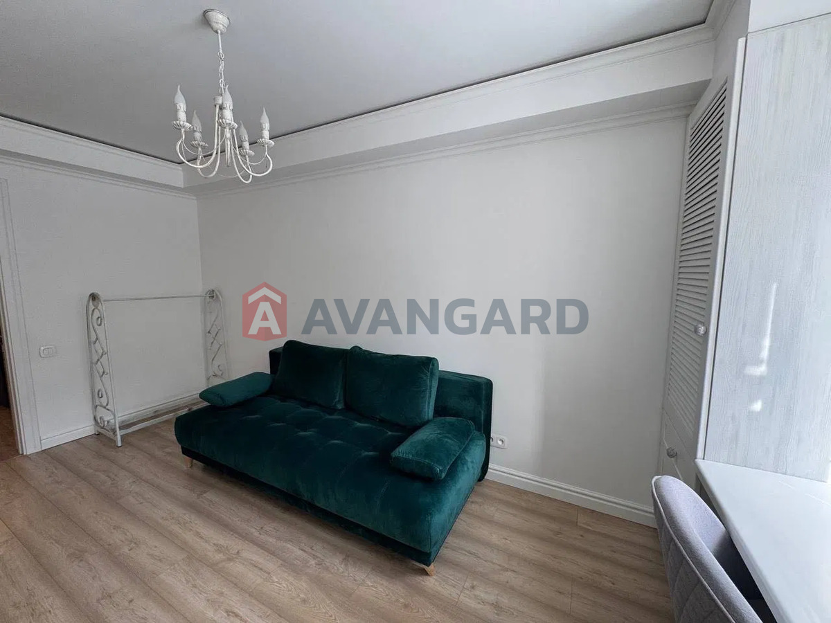 2 ��. ��������, 43/-/7 ��. �., 2/5 ������ ���� 6