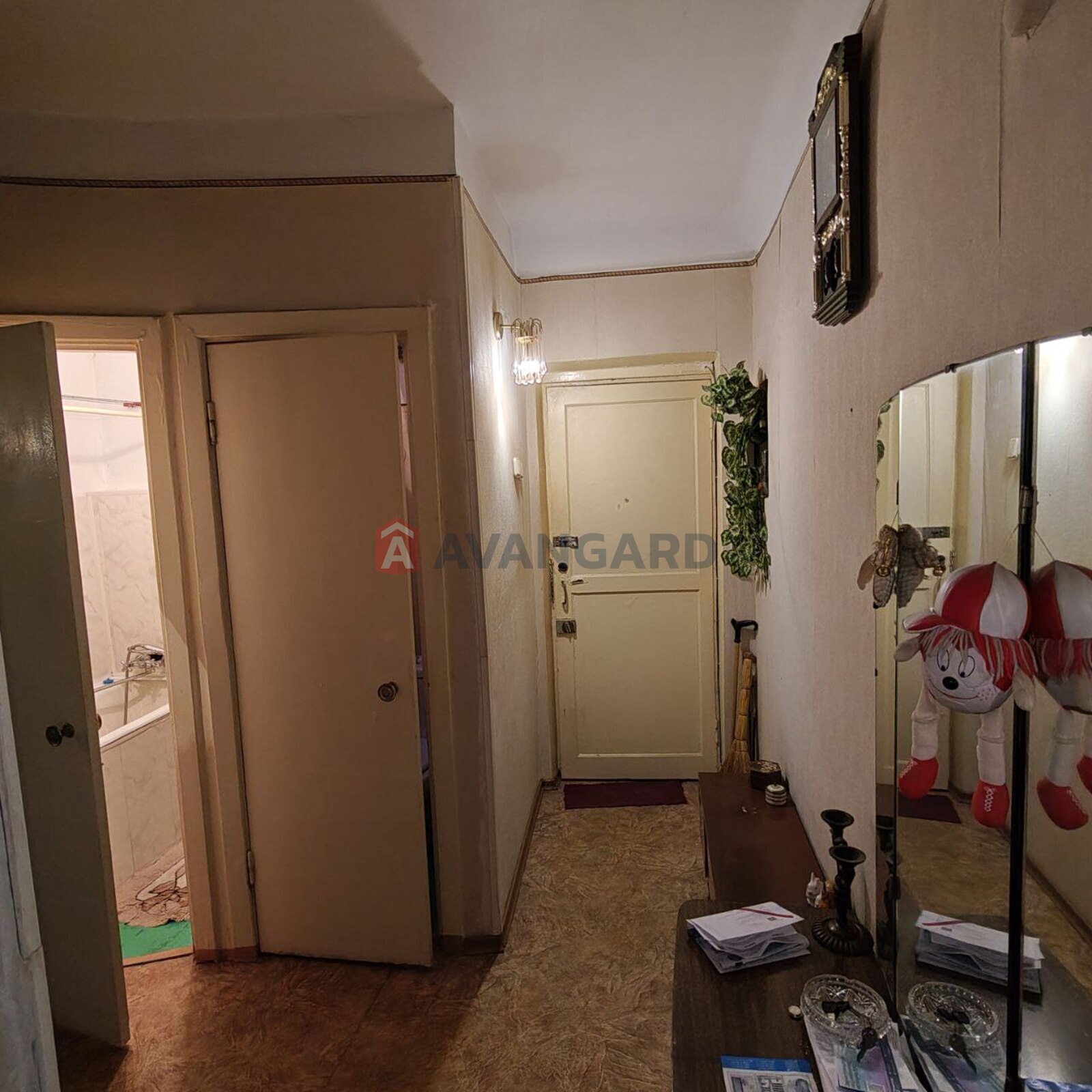 2 ����. ��������, 50/-/6 ��. �., 3/5 ���� ���� 11