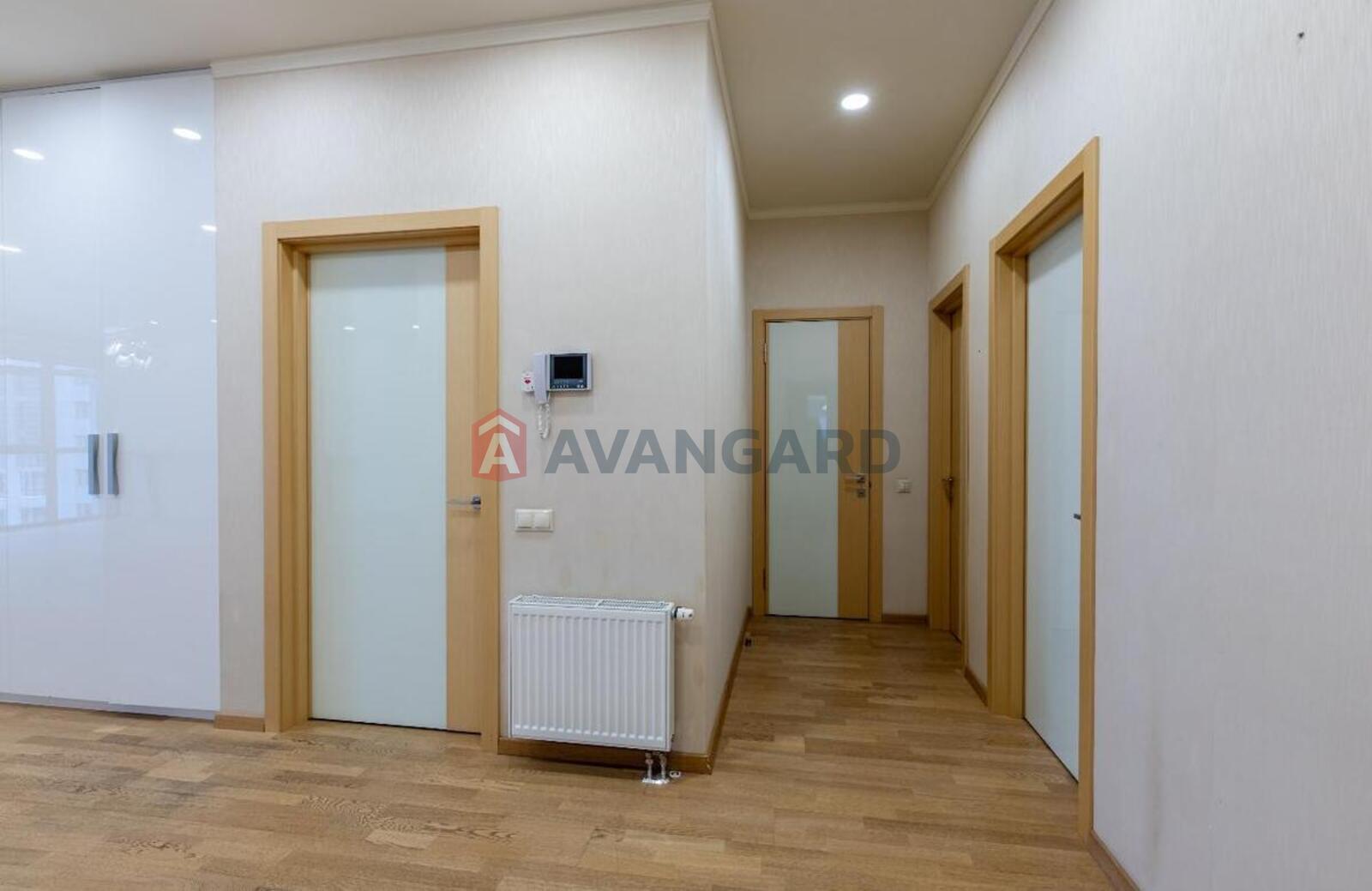 4 кім. квартира, 132/80/18 кв. м., 12/17 поверх фото 13 4 кім. квартира, 132/80/18 кв. м., 12/17 поверх фото 13