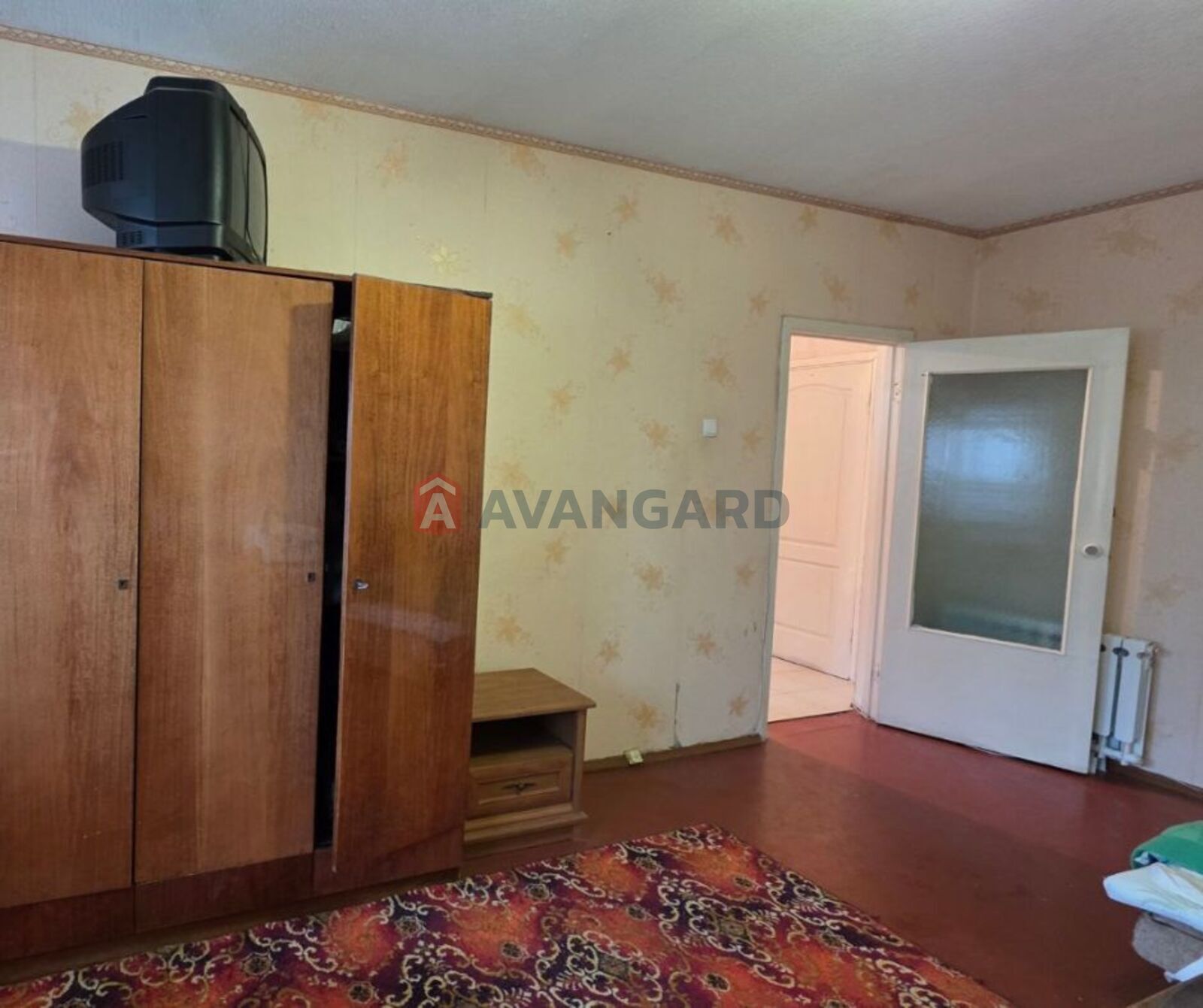 1 ��. ��������, 36,1/17,4/8,5 ��. �., 10/22 ������ ���� 3