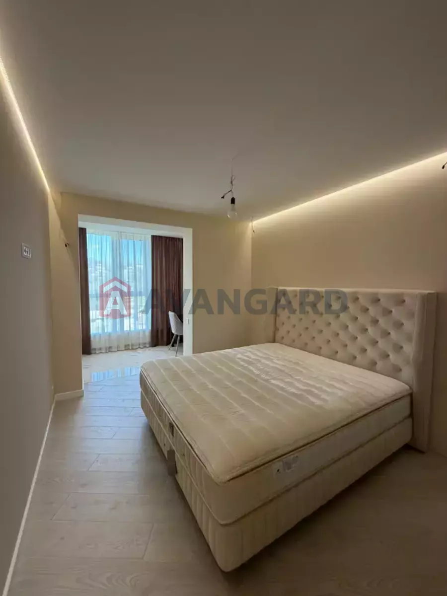 3 ��. ��������, 106/-/- ��. �., 10/18 ������ ���� 15