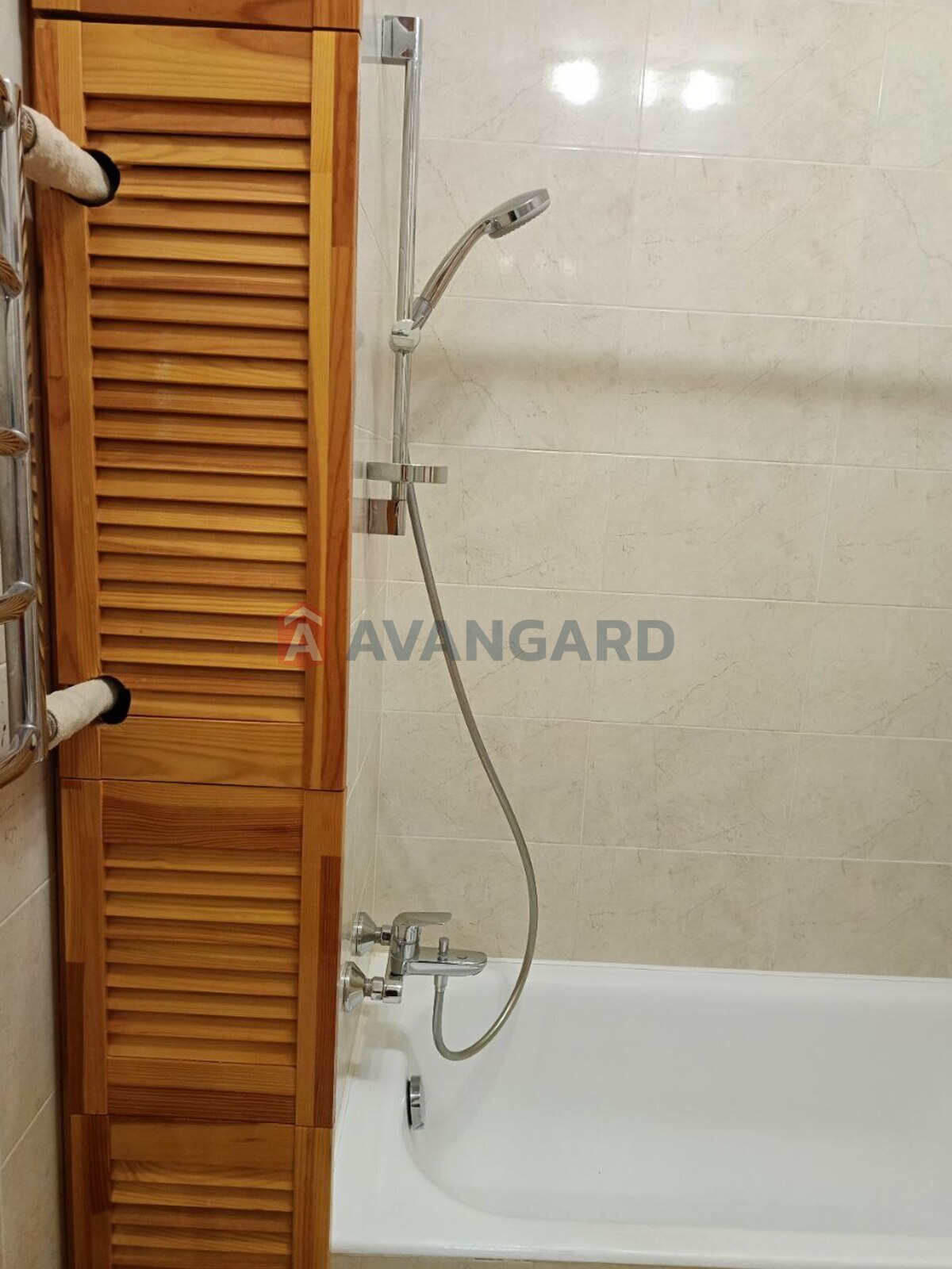 1 ��. ��������, 42,8/15,5/10.6 ��. �., 28/32 ������ ���� 11