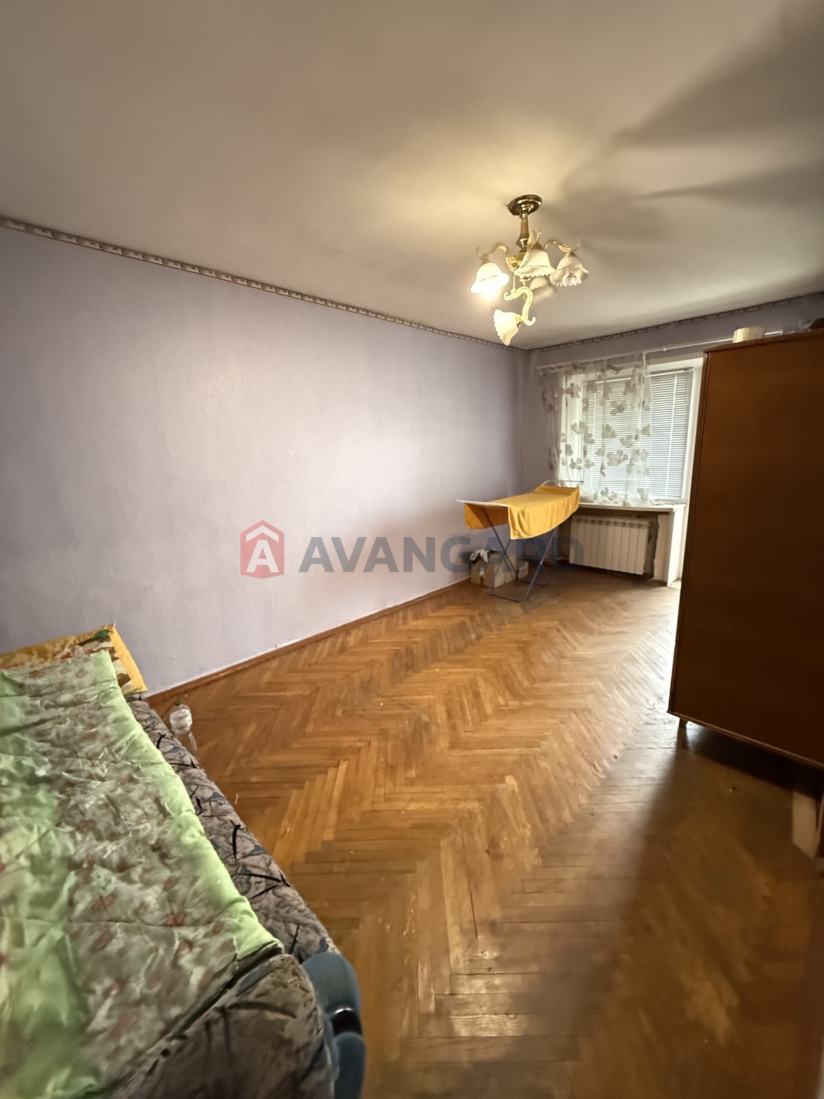 2 ��. ��������, 42/-/6 ��. �., 5/5 ������ ���� 9