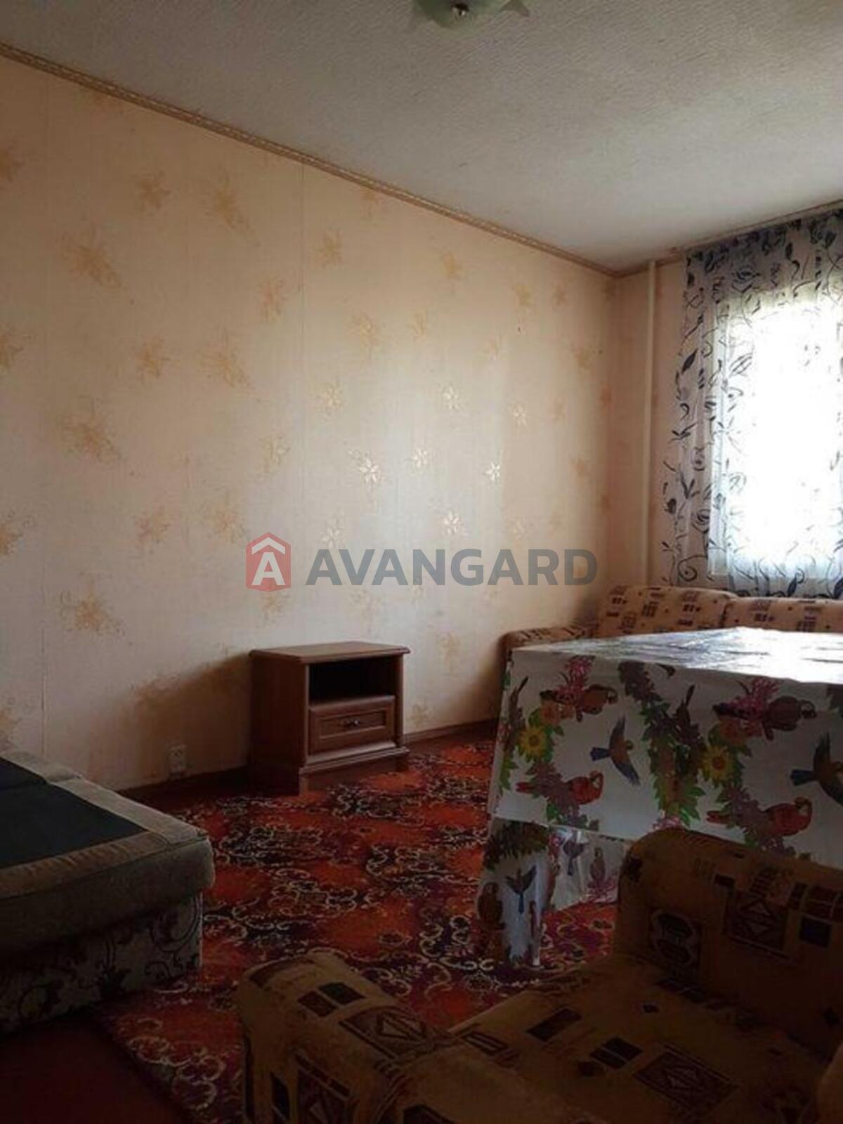 1 ��. ��������, 36/-/8 ��. �., 10/22 ������ ���� 2