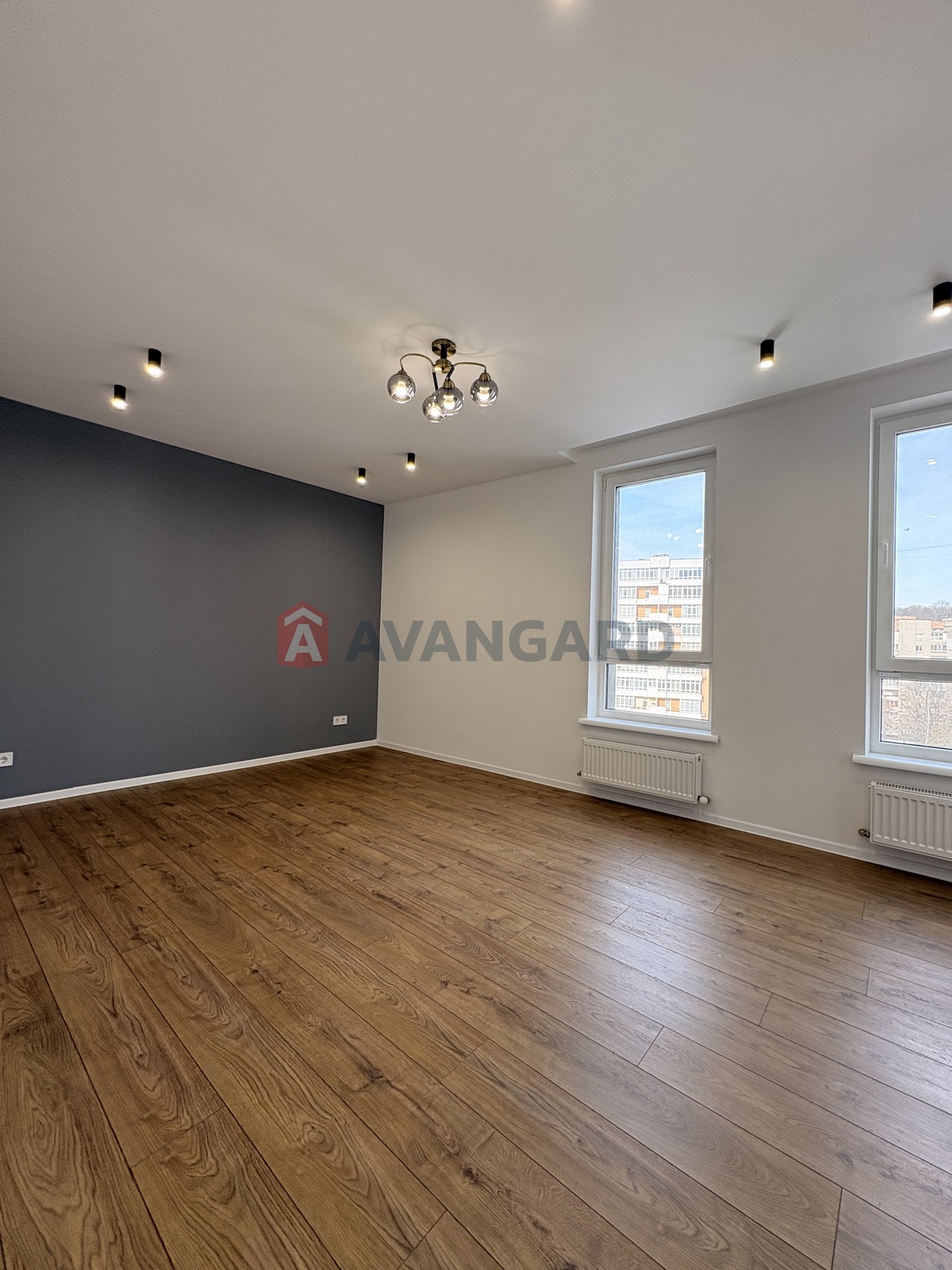 2 ����. ��������, 80,60/43/18,40 ��. �., 8/10 ���� ���� 8