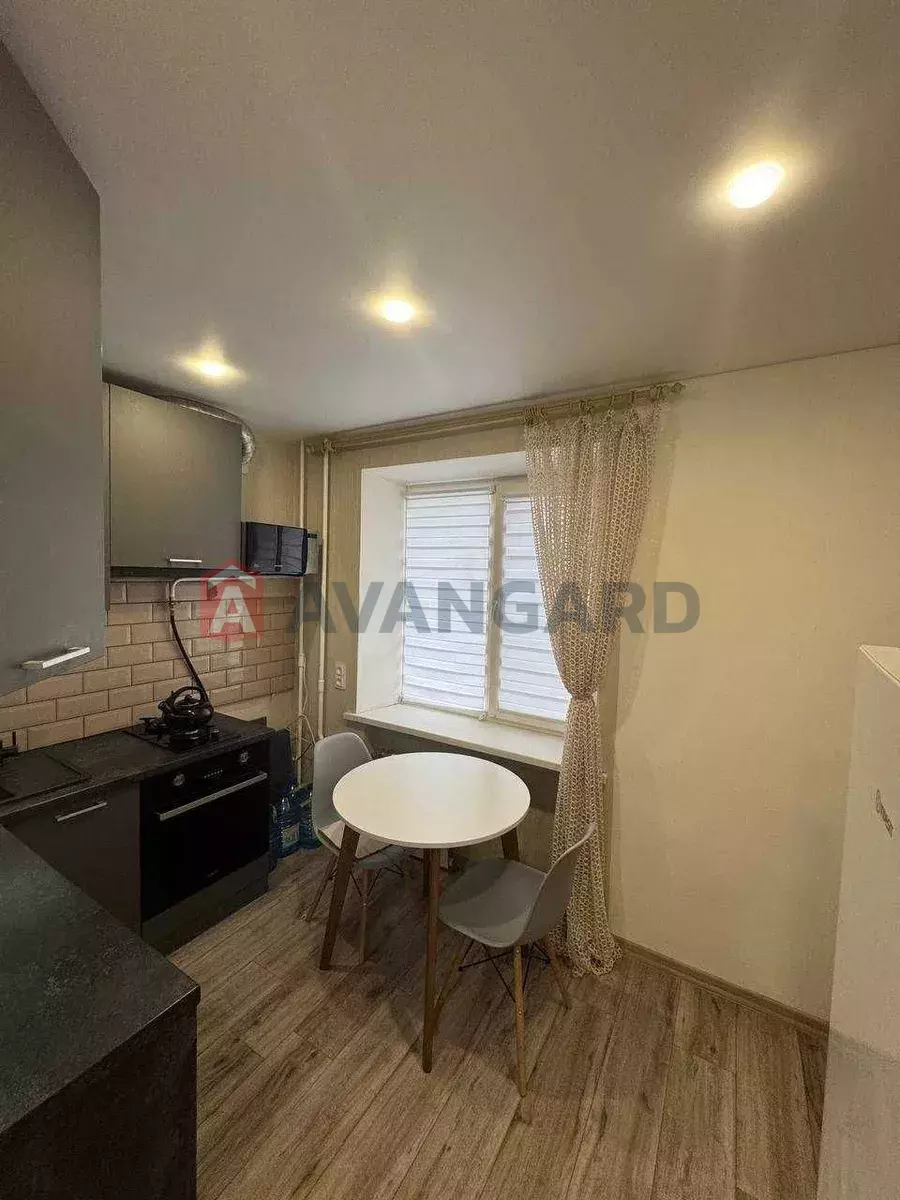 1 . , 30/-/6 . ., 8/9   3